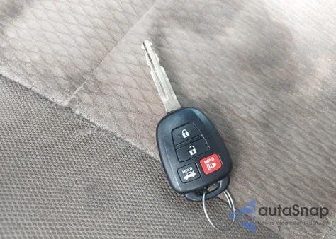 2016 Toyota Corolla Le z USA, uszkodzony, nr VIN 2T1BURHE4GC698839